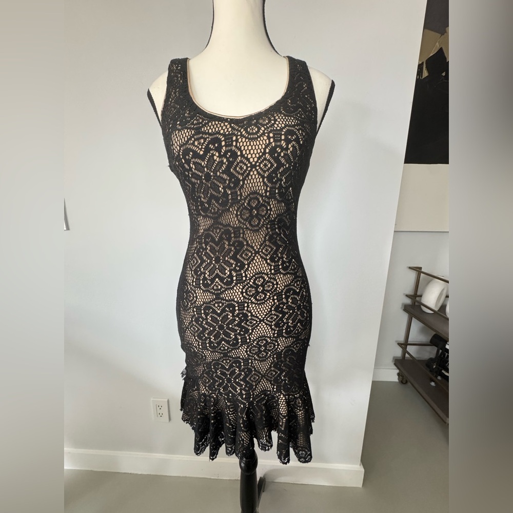 Dress the Population Black & Beige V-Neck Midi Dress - Size Small